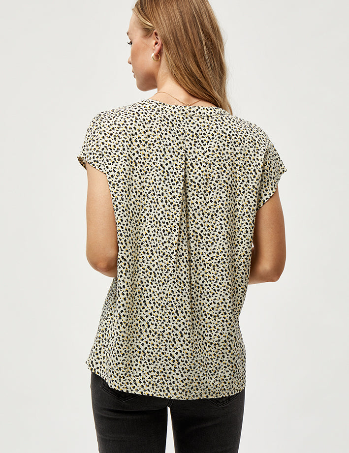 Peppercorn Caisa v-hals bluse Bluser 0023P Seedpearl Cream Print